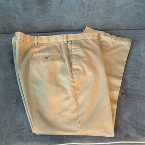 Haggar Men's Tan Chinos 42 X 32